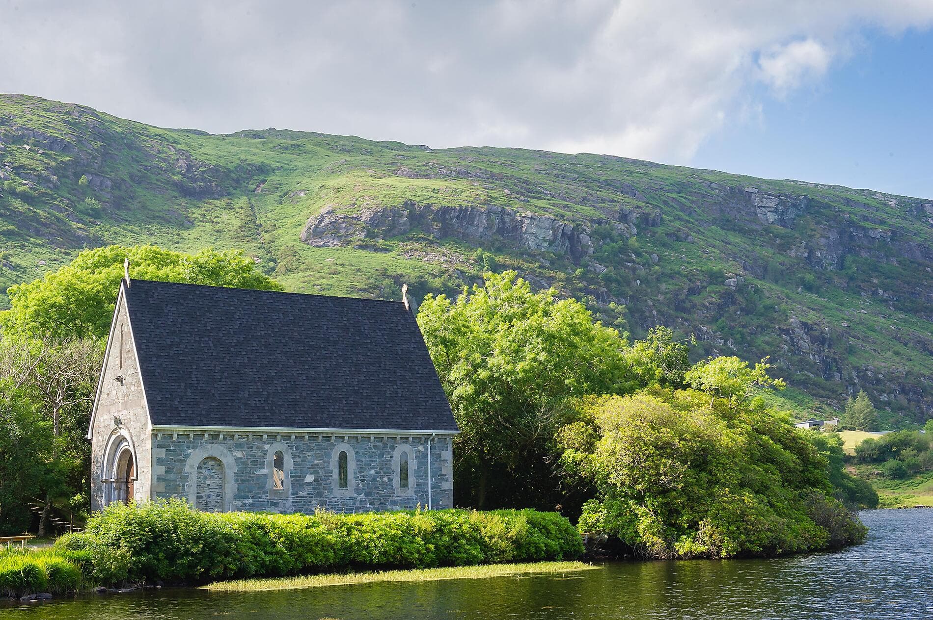 Autour de l’île d’Émeraude  